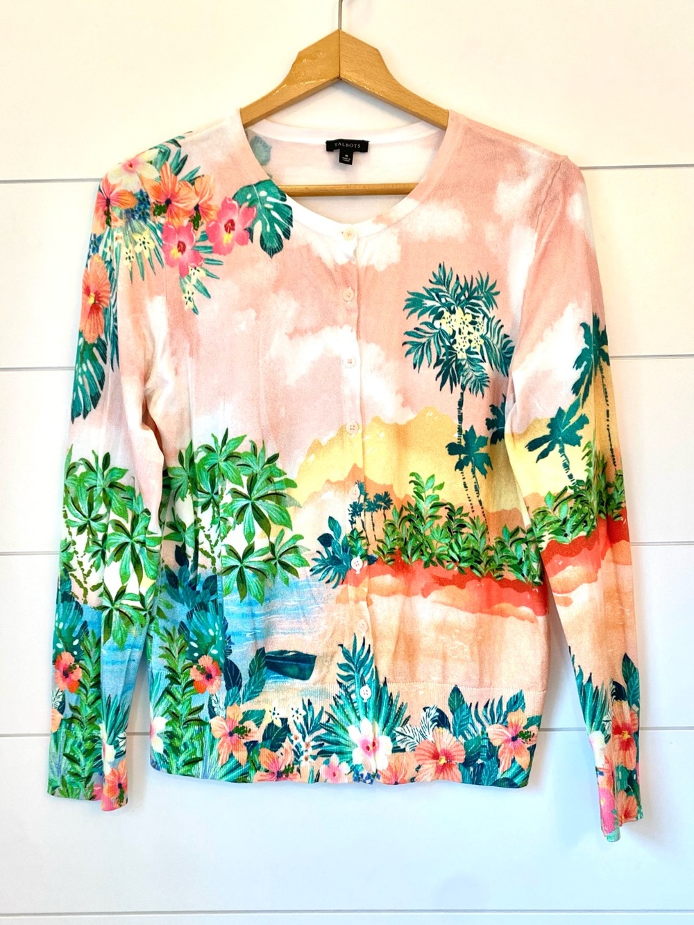 TALBOTS rare tropical cardigan. Size medium.
